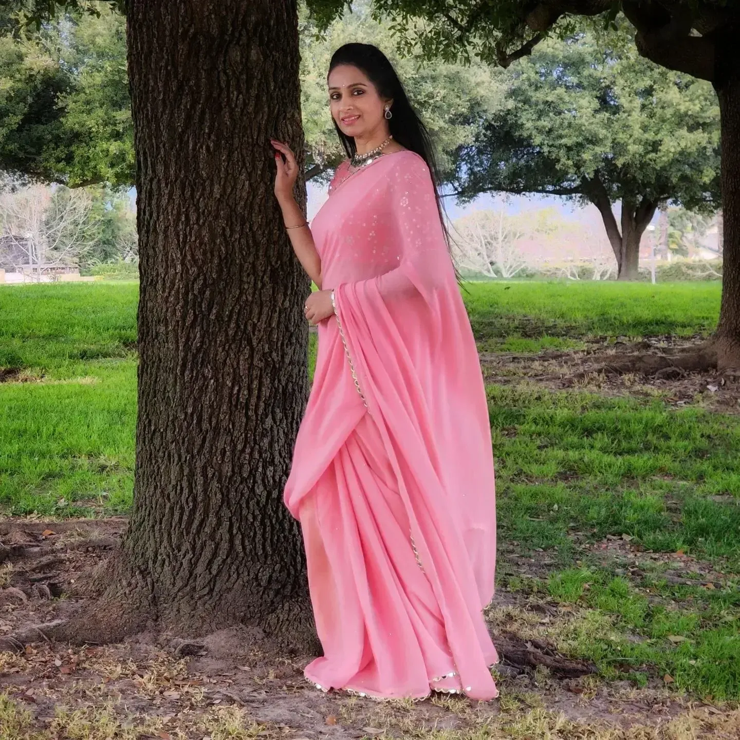 Beautiful Indian actress Laya in Traditional Pink saree